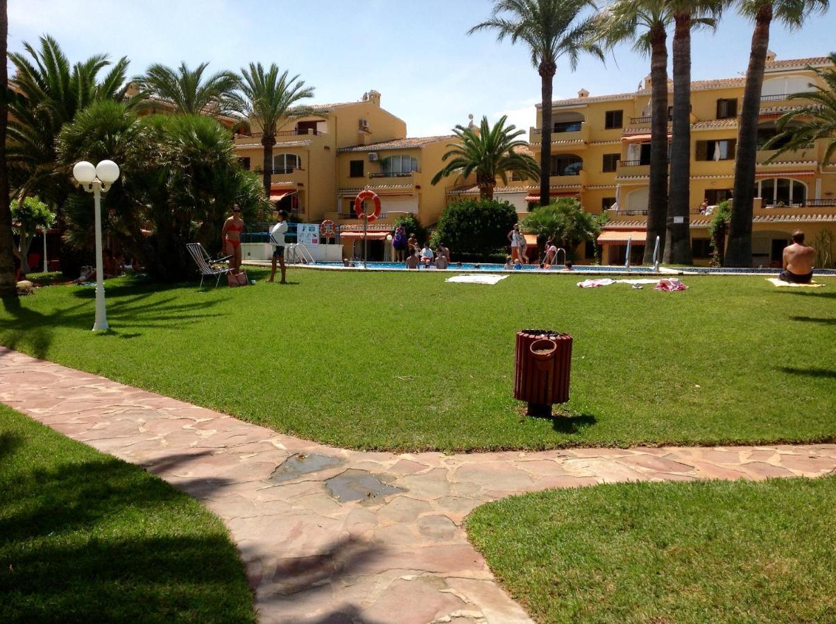 Urbanizacion Primera Linea De Playa Denia Exterior foto