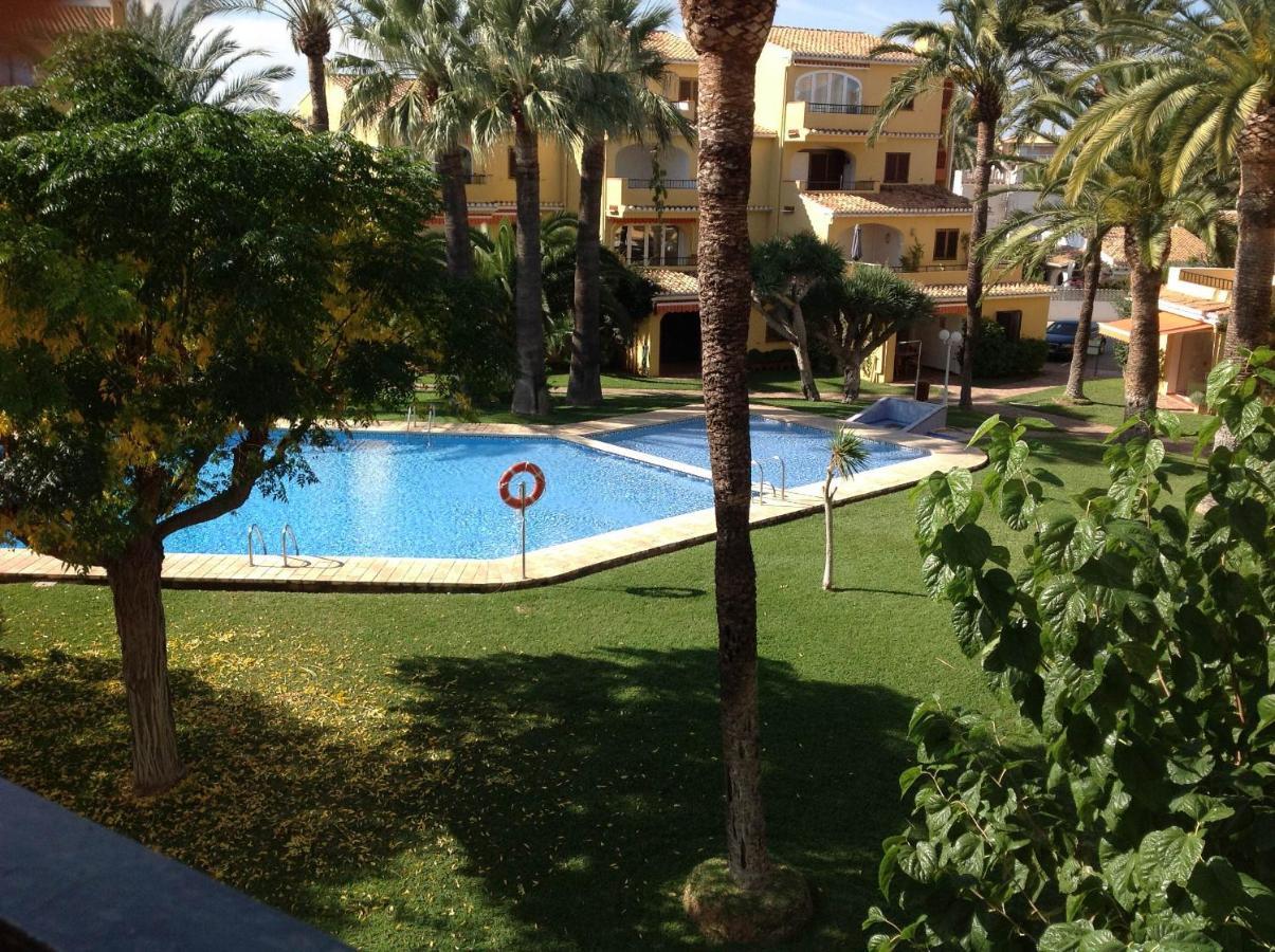 Urbanizacion Primera Linea De Playa Denia Exterior foto