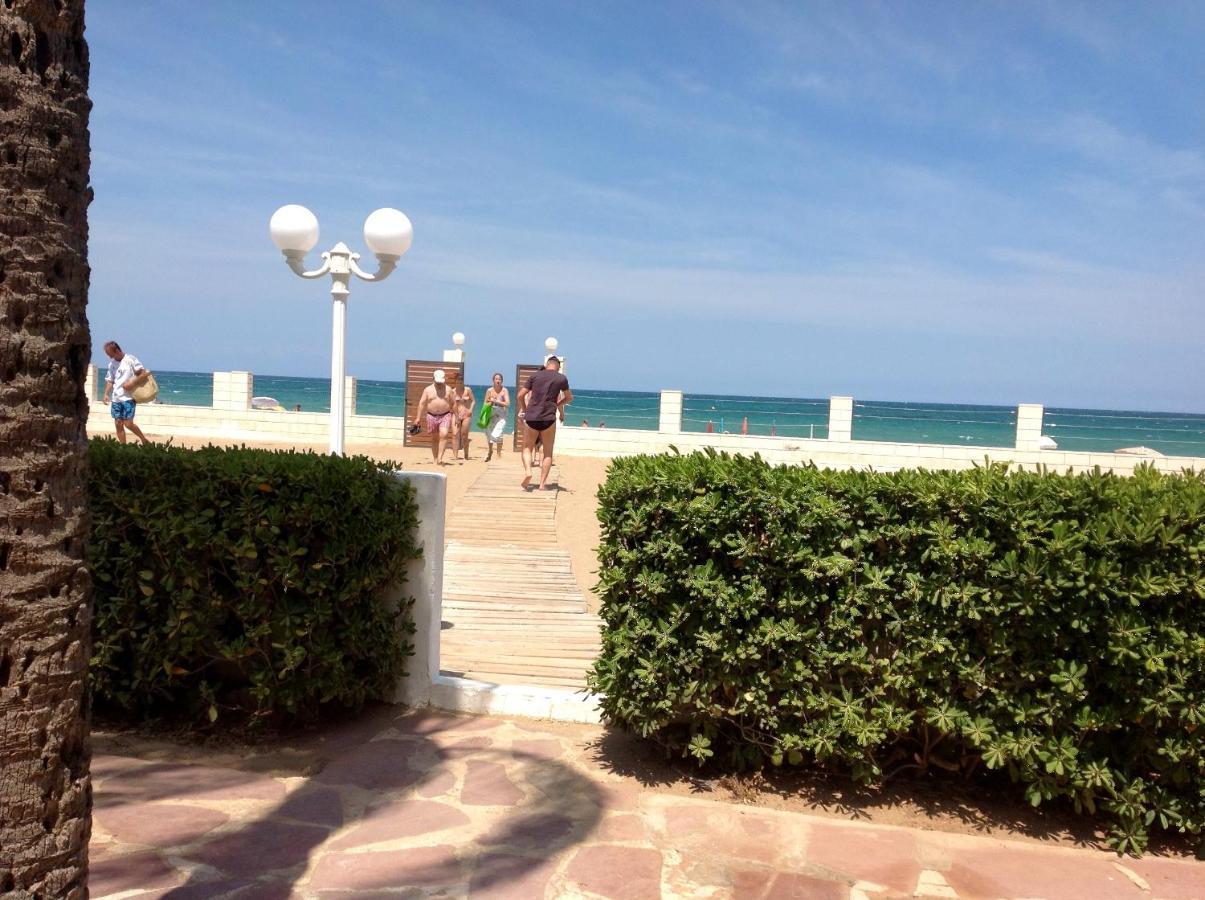 Urbanizacion Primera Linea De Playa Denia Exterior foto
